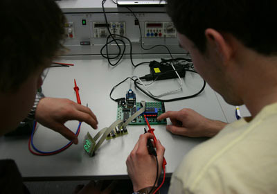 短信轰炸免费在线网站